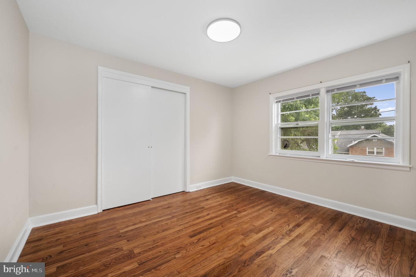 2400 Van Reed Road photo 16