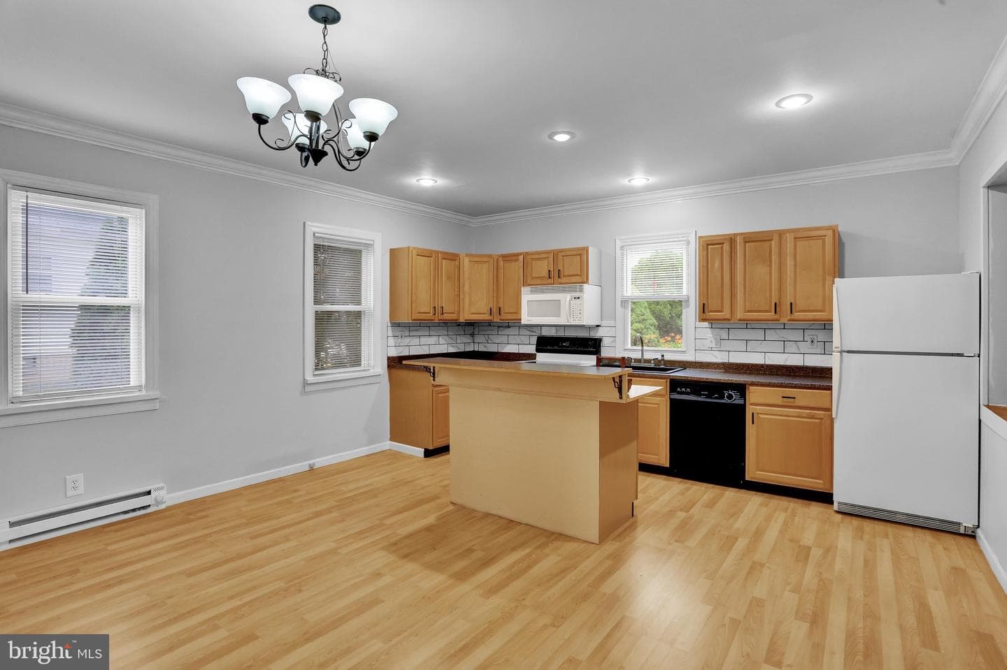 238 Penn Street photo 12
