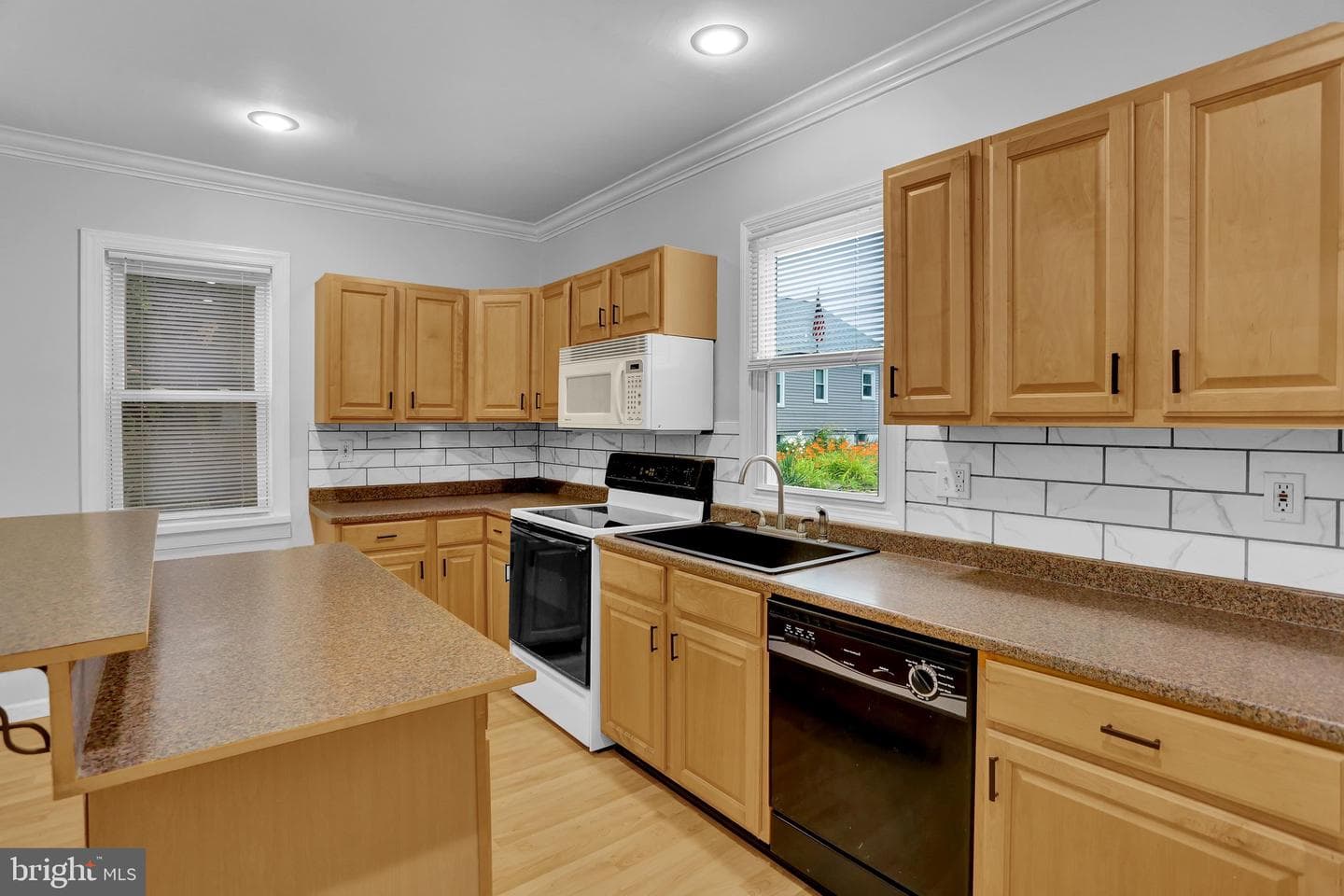 238 Penn Street photo 15