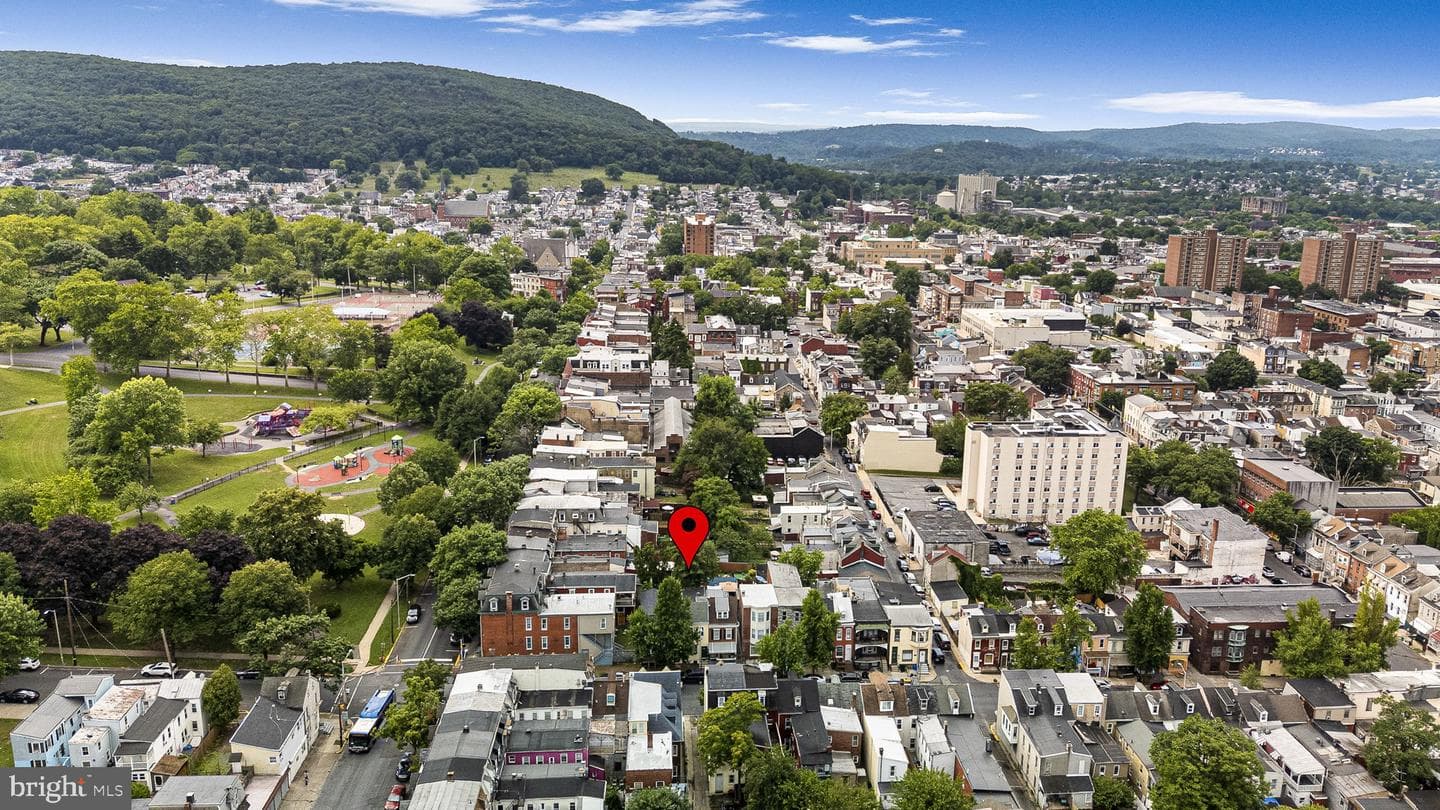 1038 Walnut Street photo 20