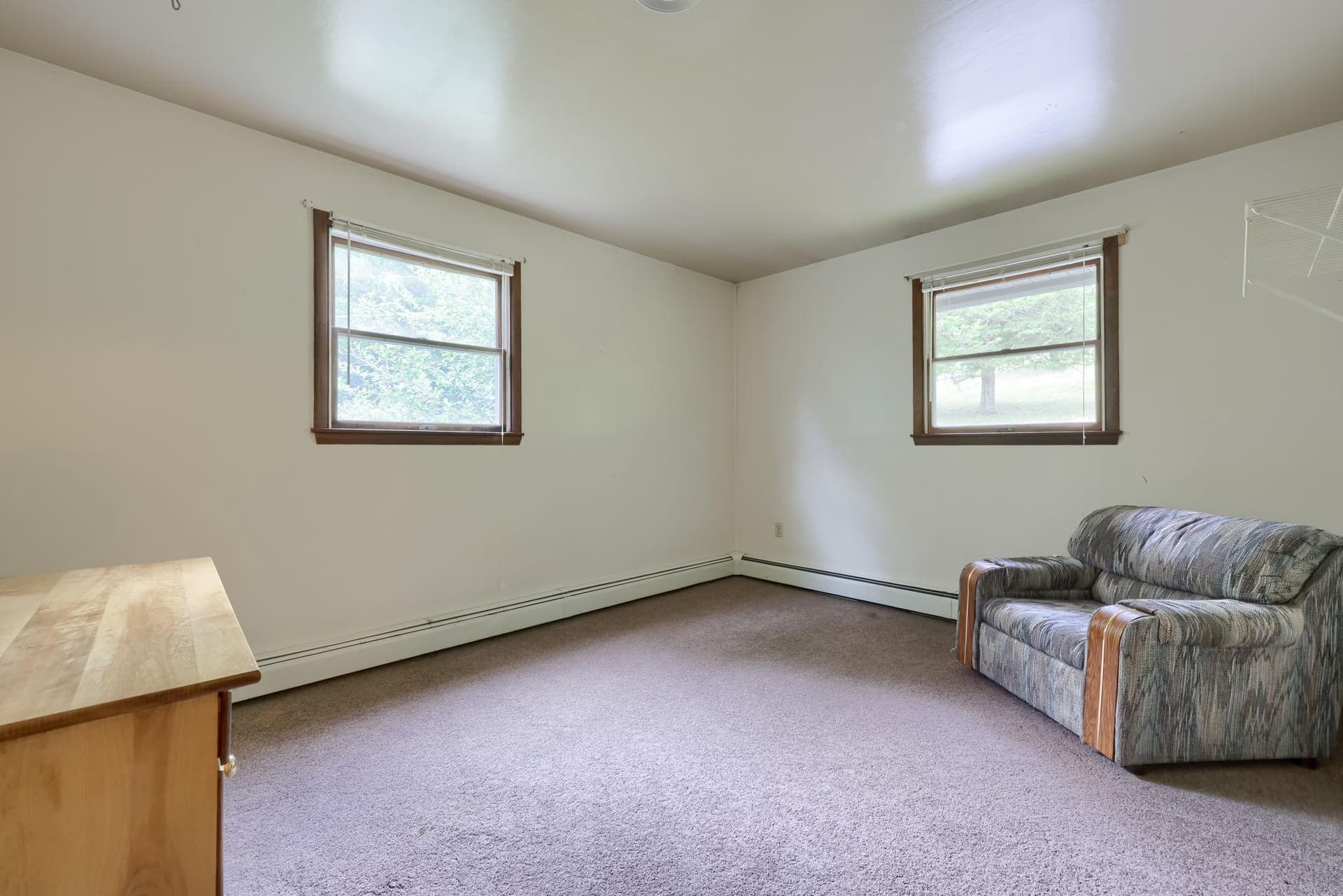 49 Preston Road photo 24