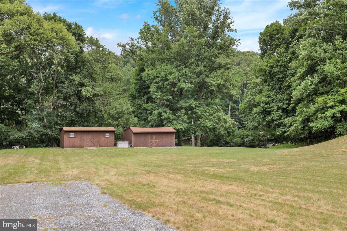 61 Weaver Lane photo 26