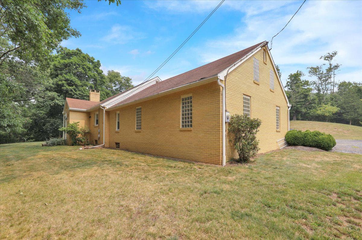 61 Weaver Lane photo 27