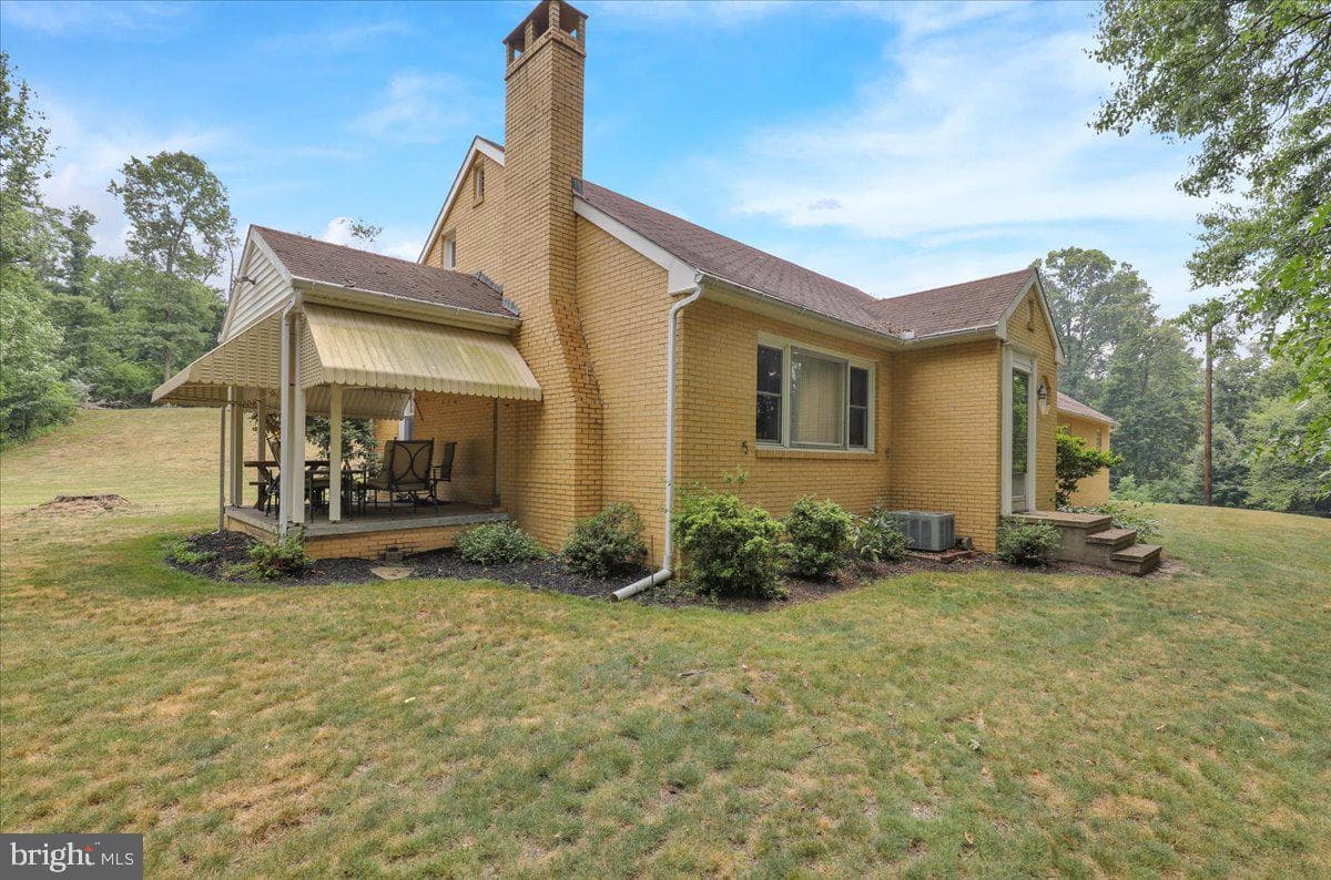 61 Weaver Lane photo 5
