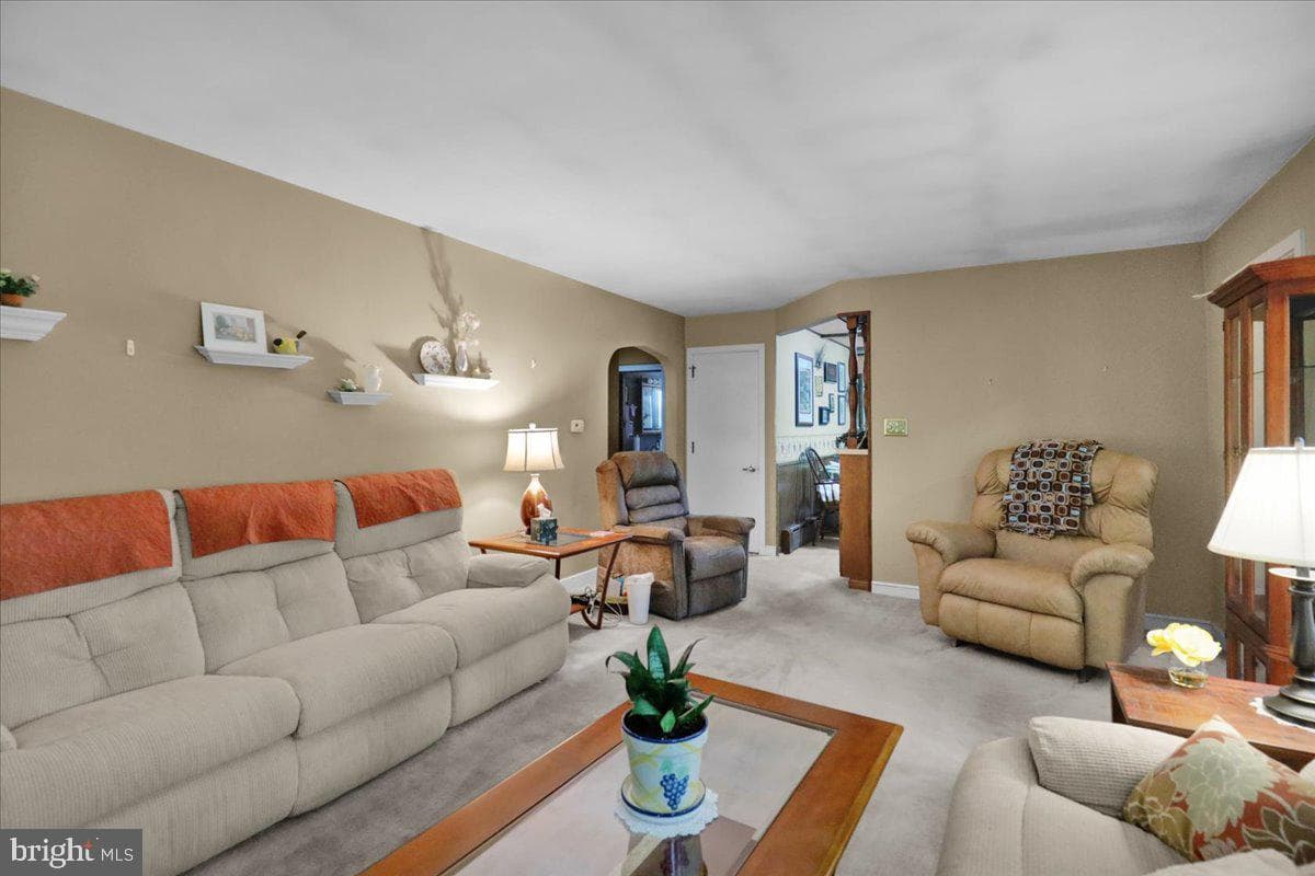 61 Weaver Lane photo 6