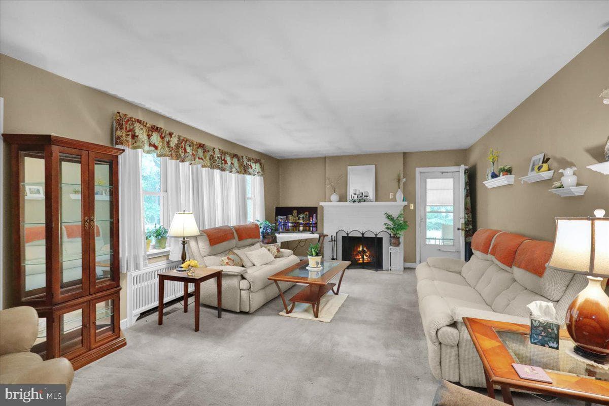 61 Weaver Lane photo 8