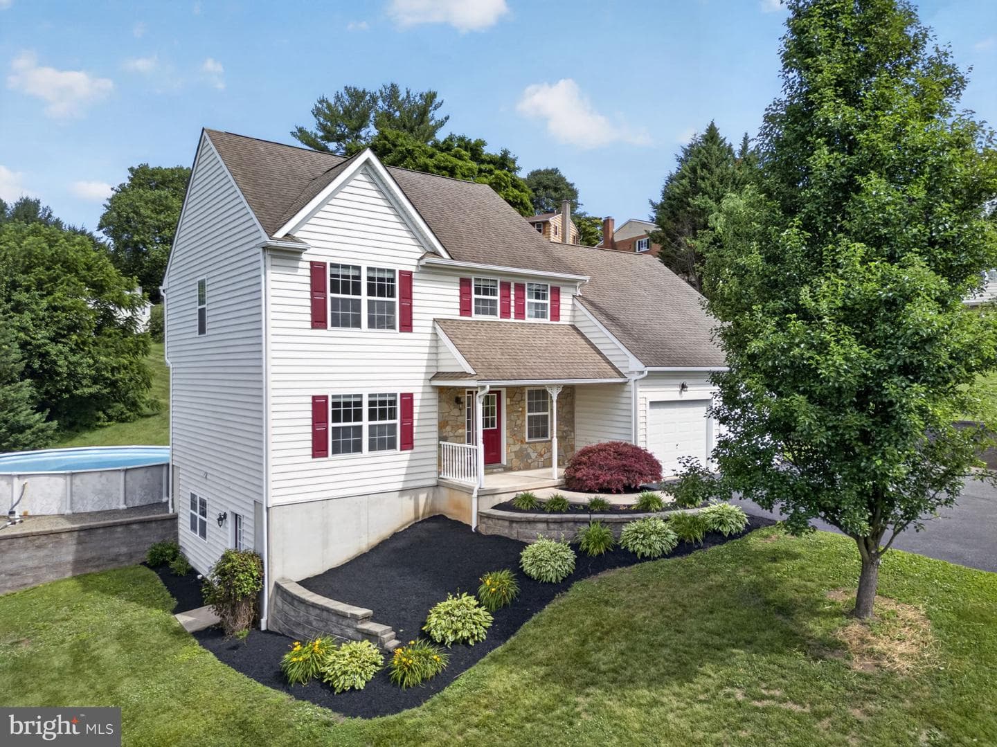 649 S Reading Avenue photo 31