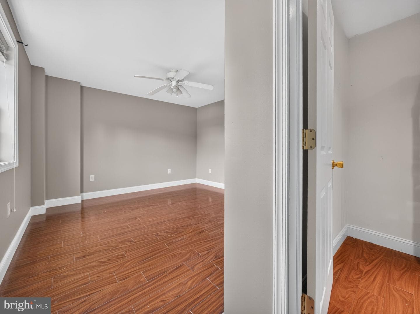 649 S Reading Avenue photo 55