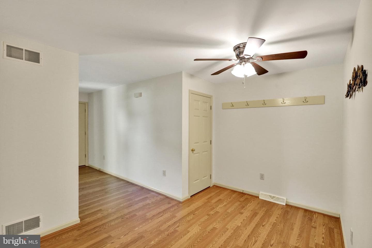 10 Maplewood Avenue #5a photo 10