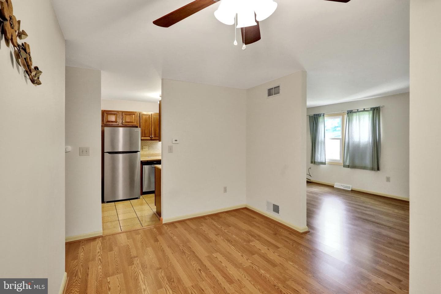 10 Maplewood Avenue #5a photo 11