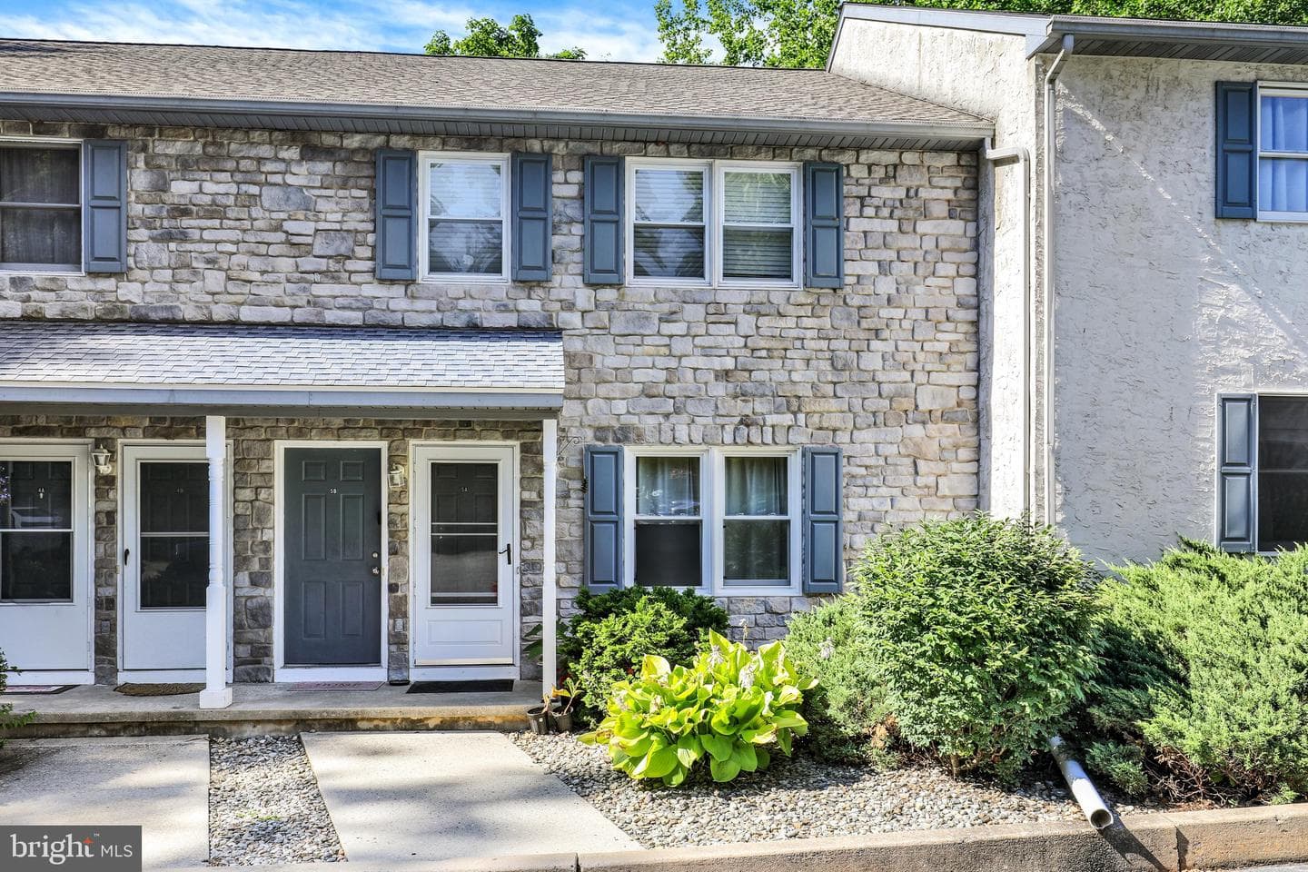10 Maplewood Avenue #5a photo 3