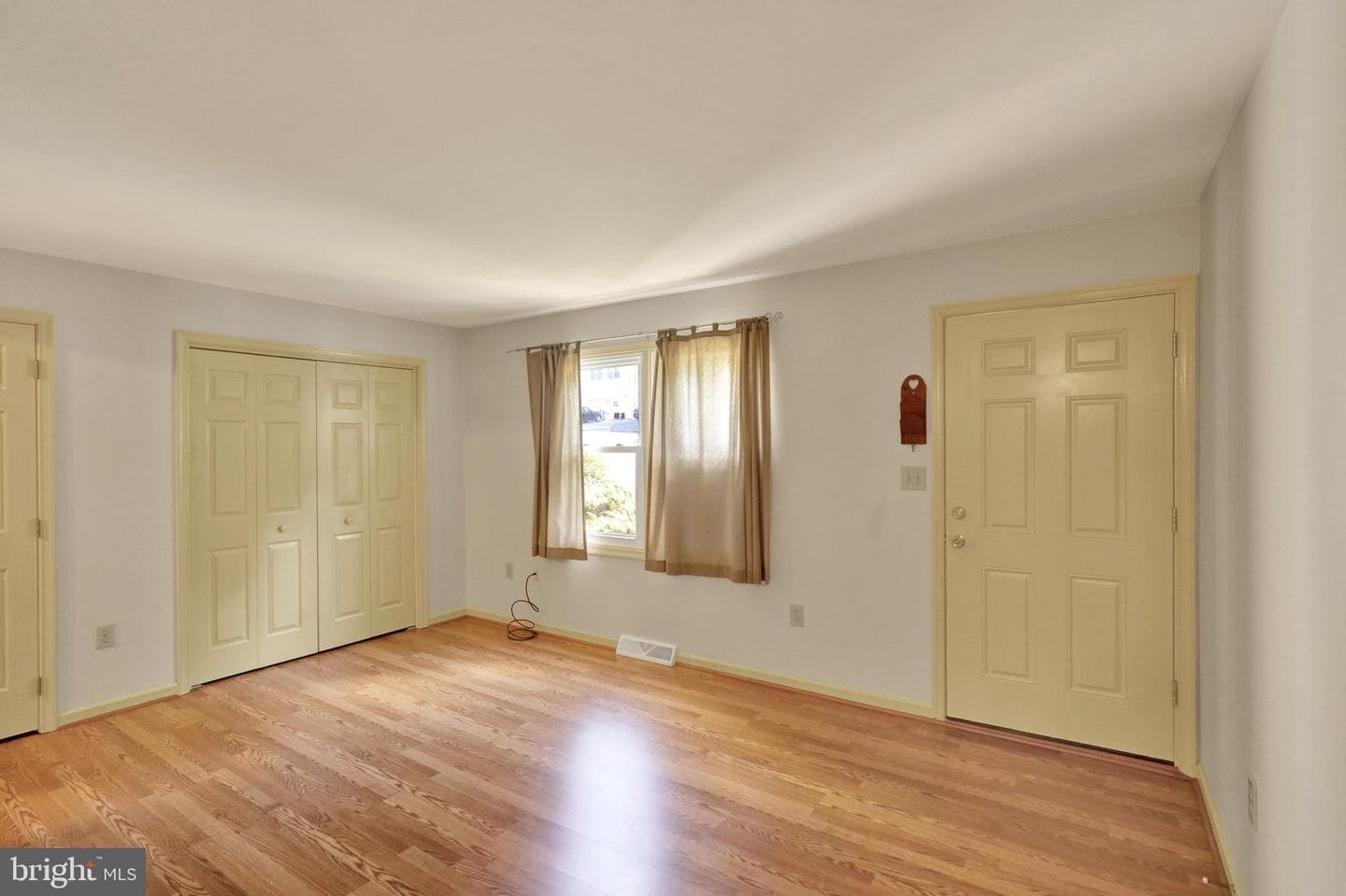 10 Maplewood Avenue #5a photo 5