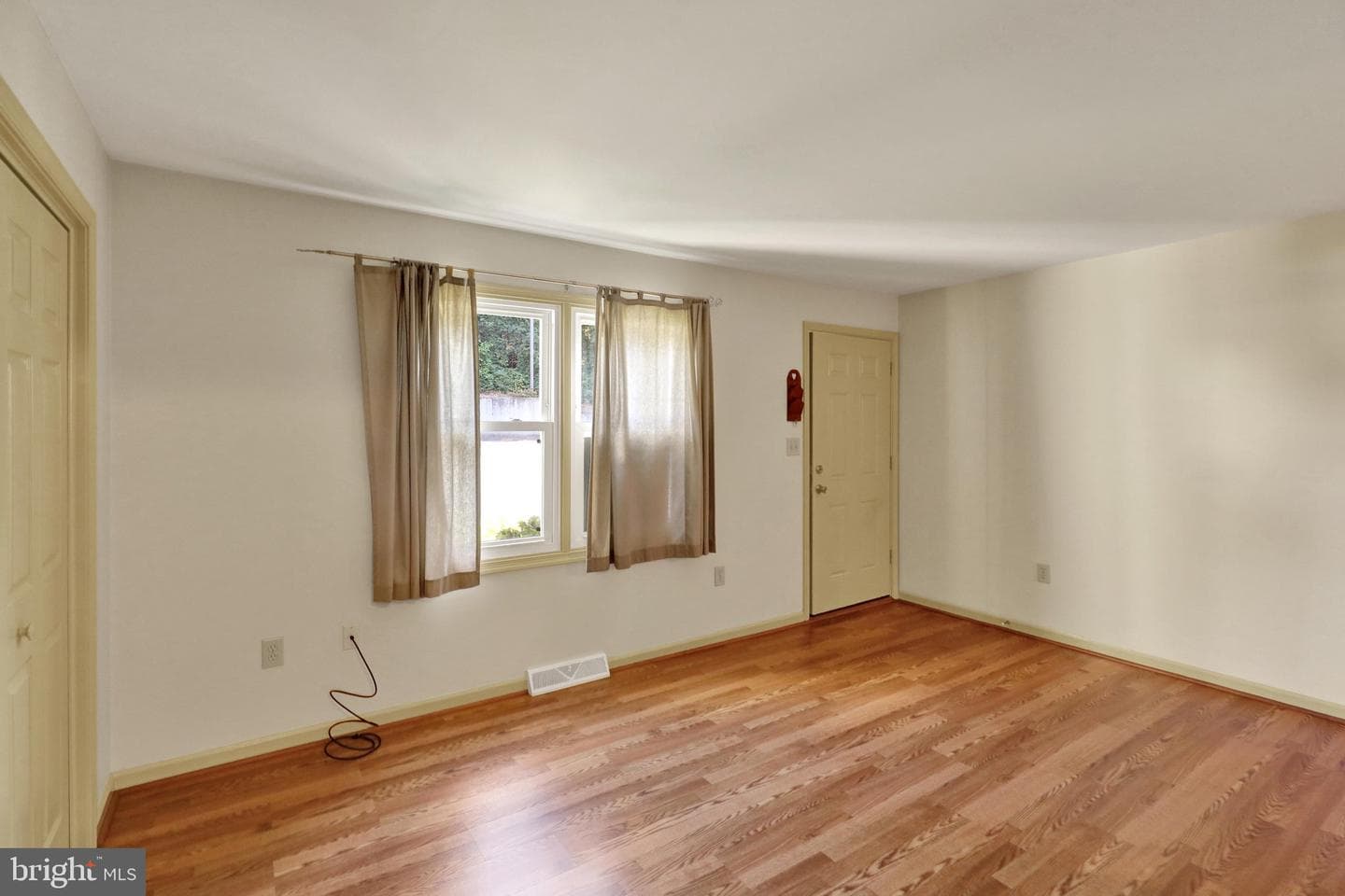 10 Maplewood Avenue #5a photo 6