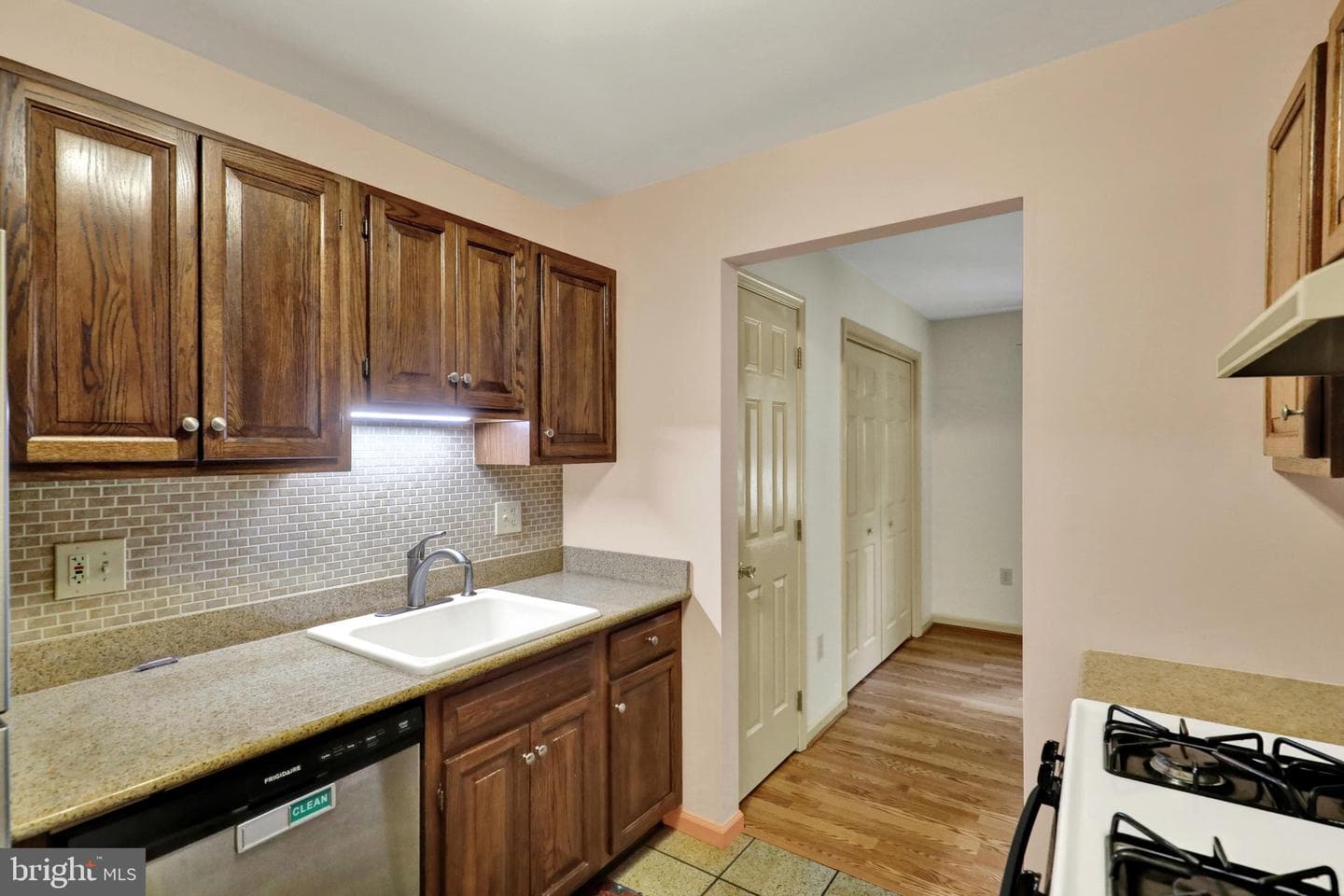 10 Maplewood Avenue #5a photo 7
