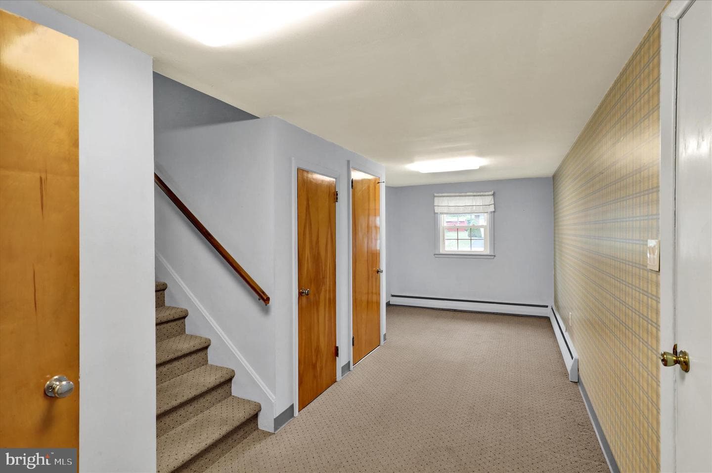 307 W Somerset Street photo 22