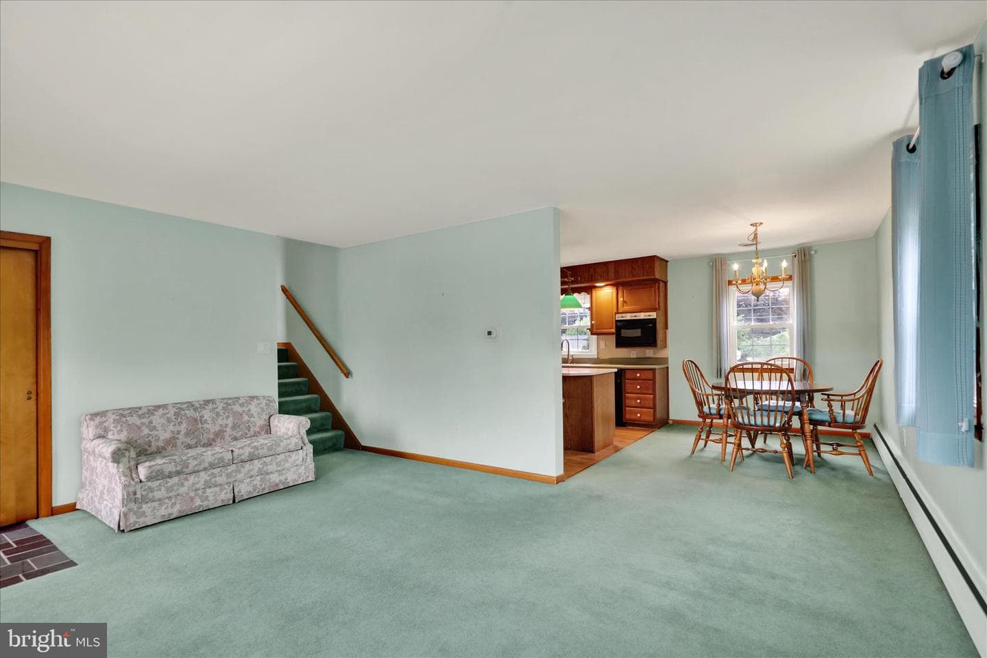 307 W Somerset Street photo 5
