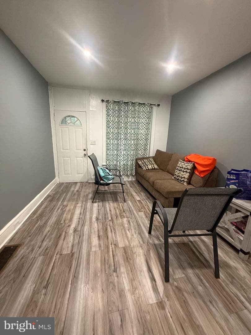431 W Greenwich Street, Reading