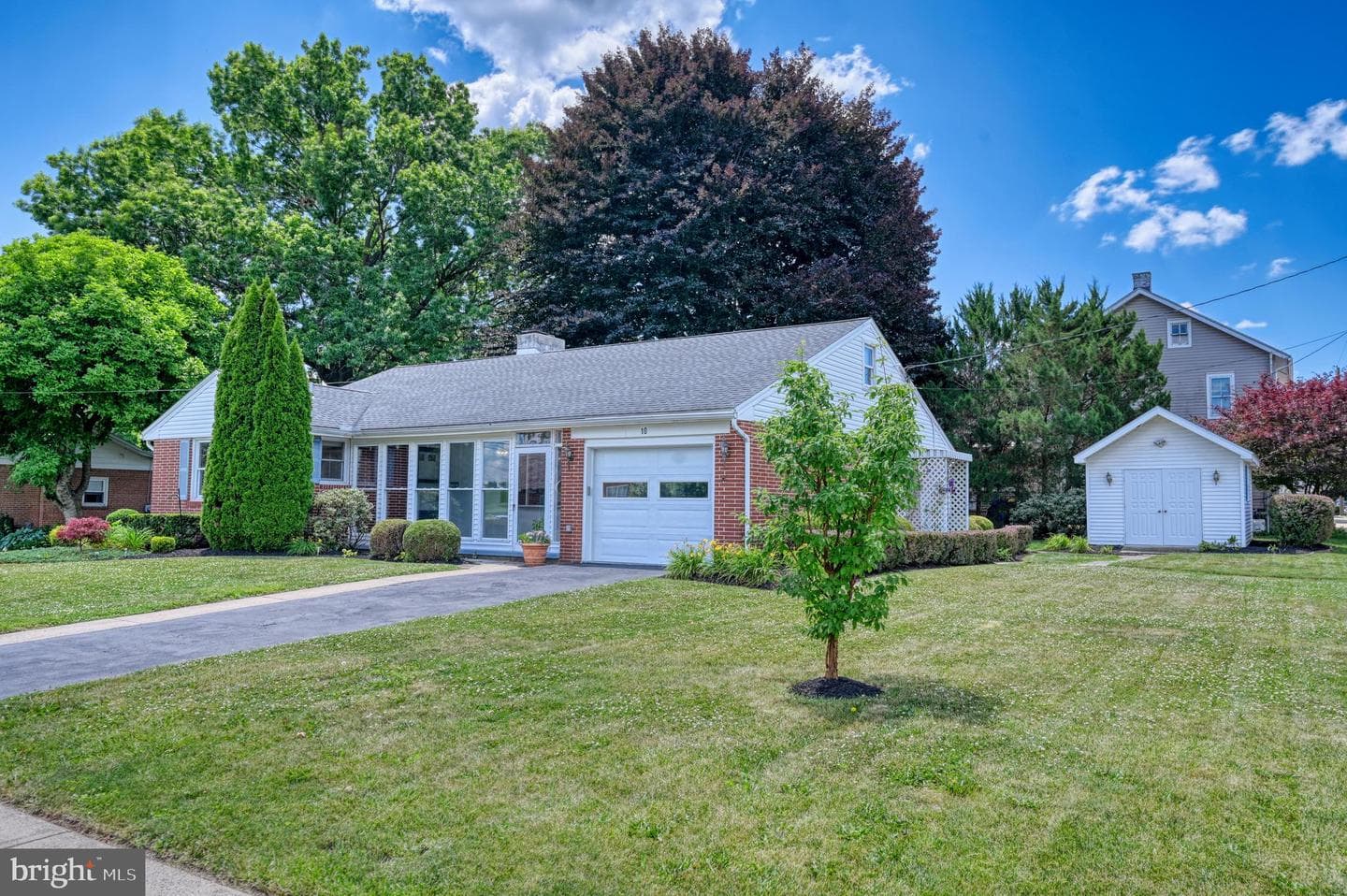 10 E Lincoln Avenue photo 29
