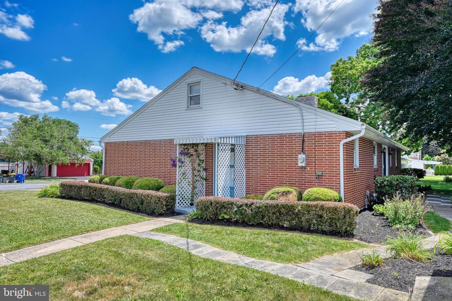 10 E Lincoln Avenue photo 33