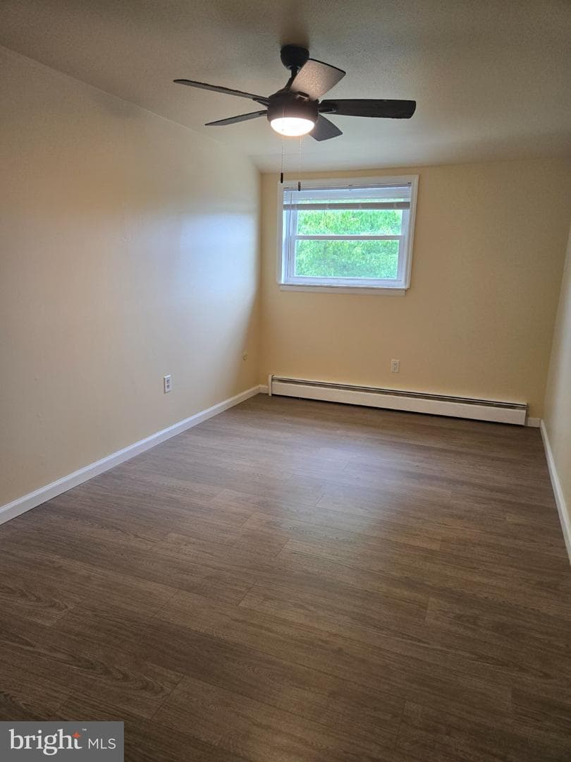 105 John Glenn Avenue photo 15