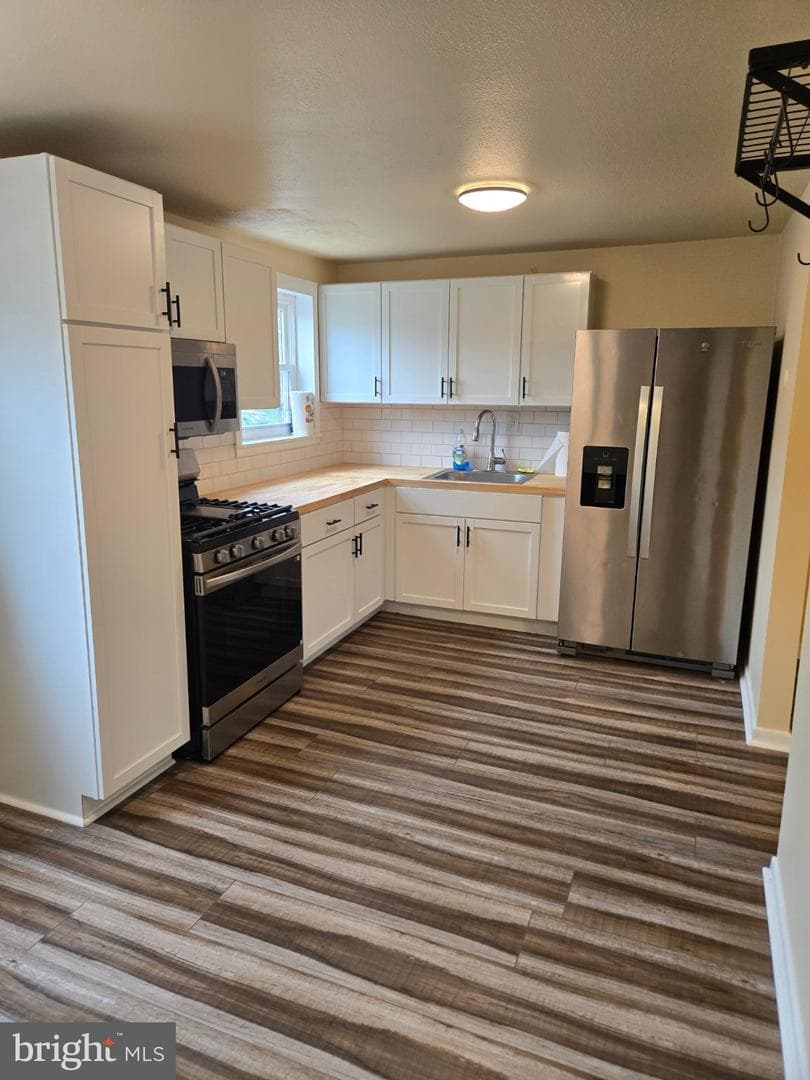105 John Glenn Avenue photo 8