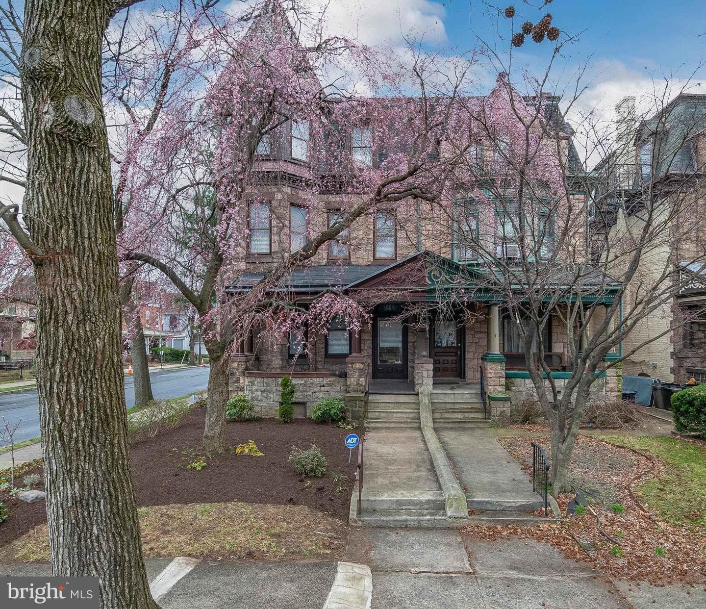 800 N 3rd St, Reading
