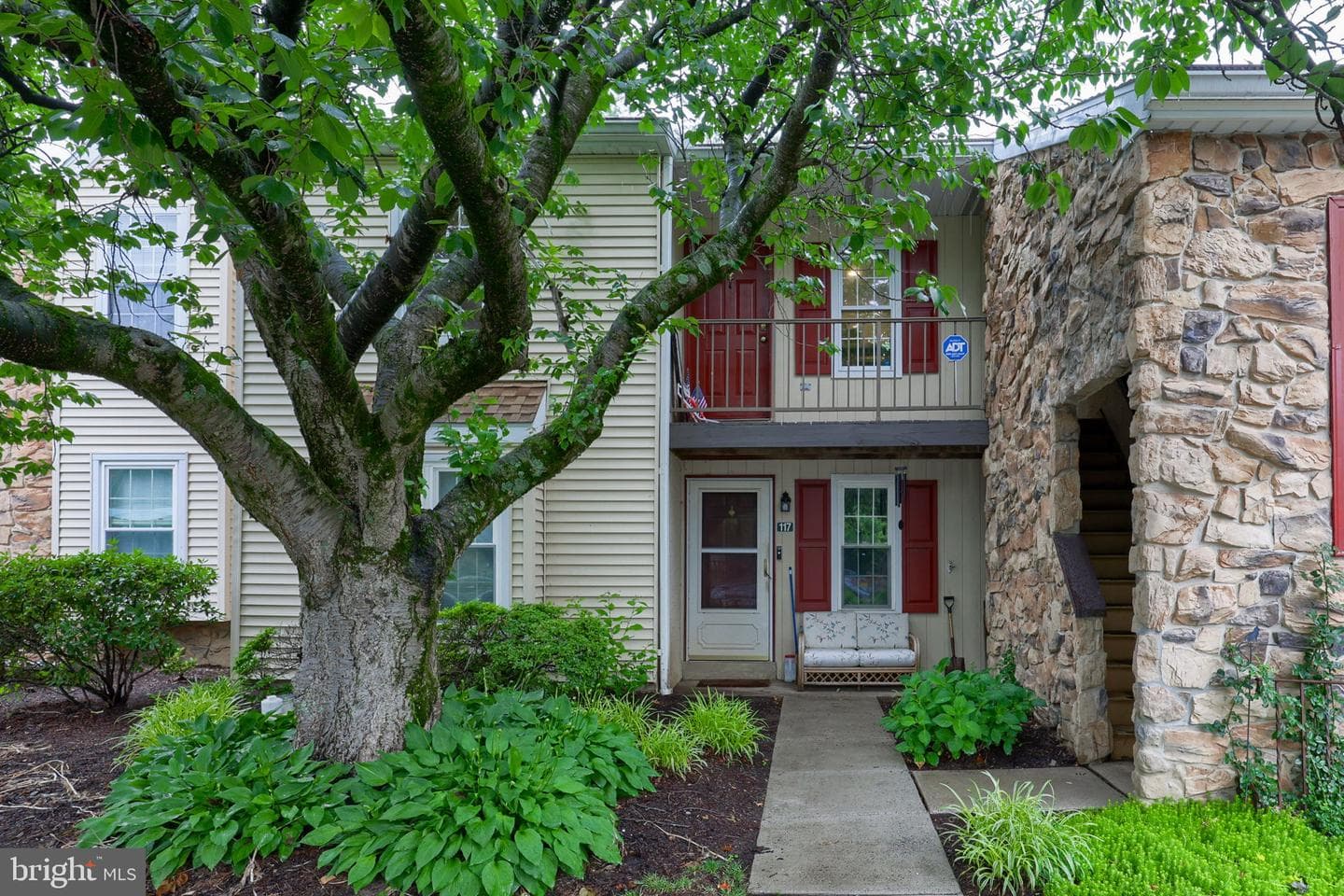 118 Valley Greene Circle, Reading