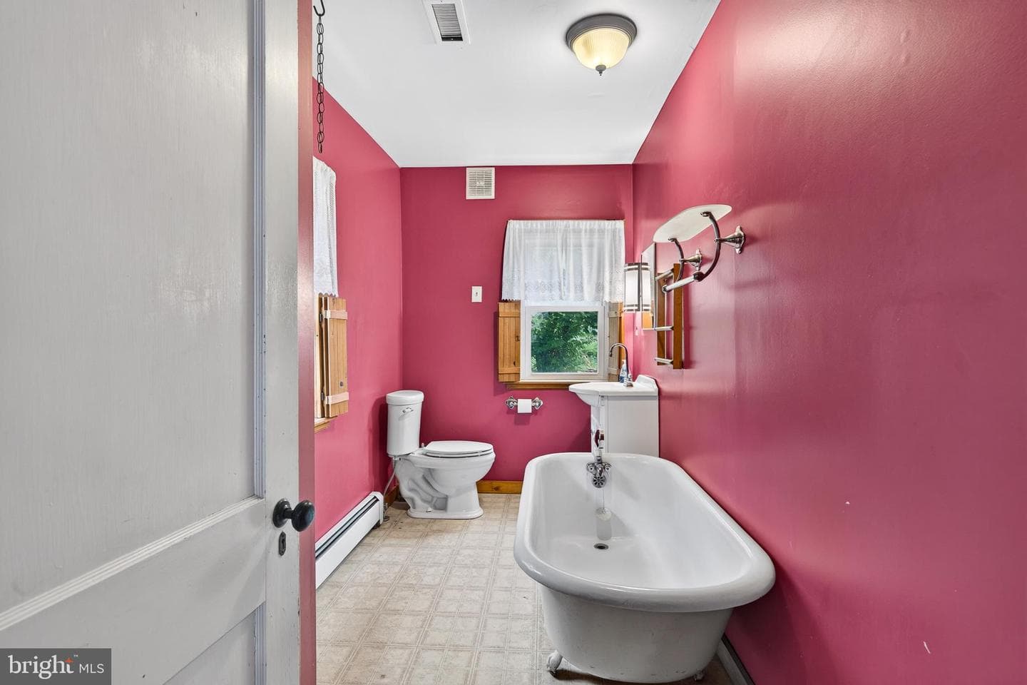 540 Church Road photo 16