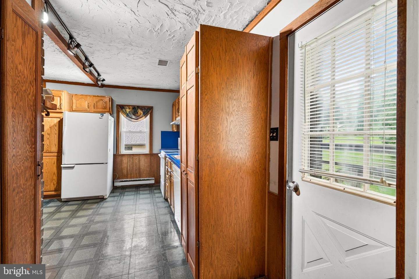 540 Church Road photo 20