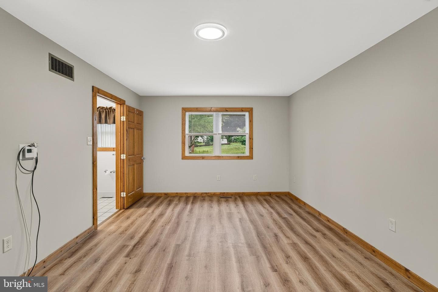 540 Church Road photo 24