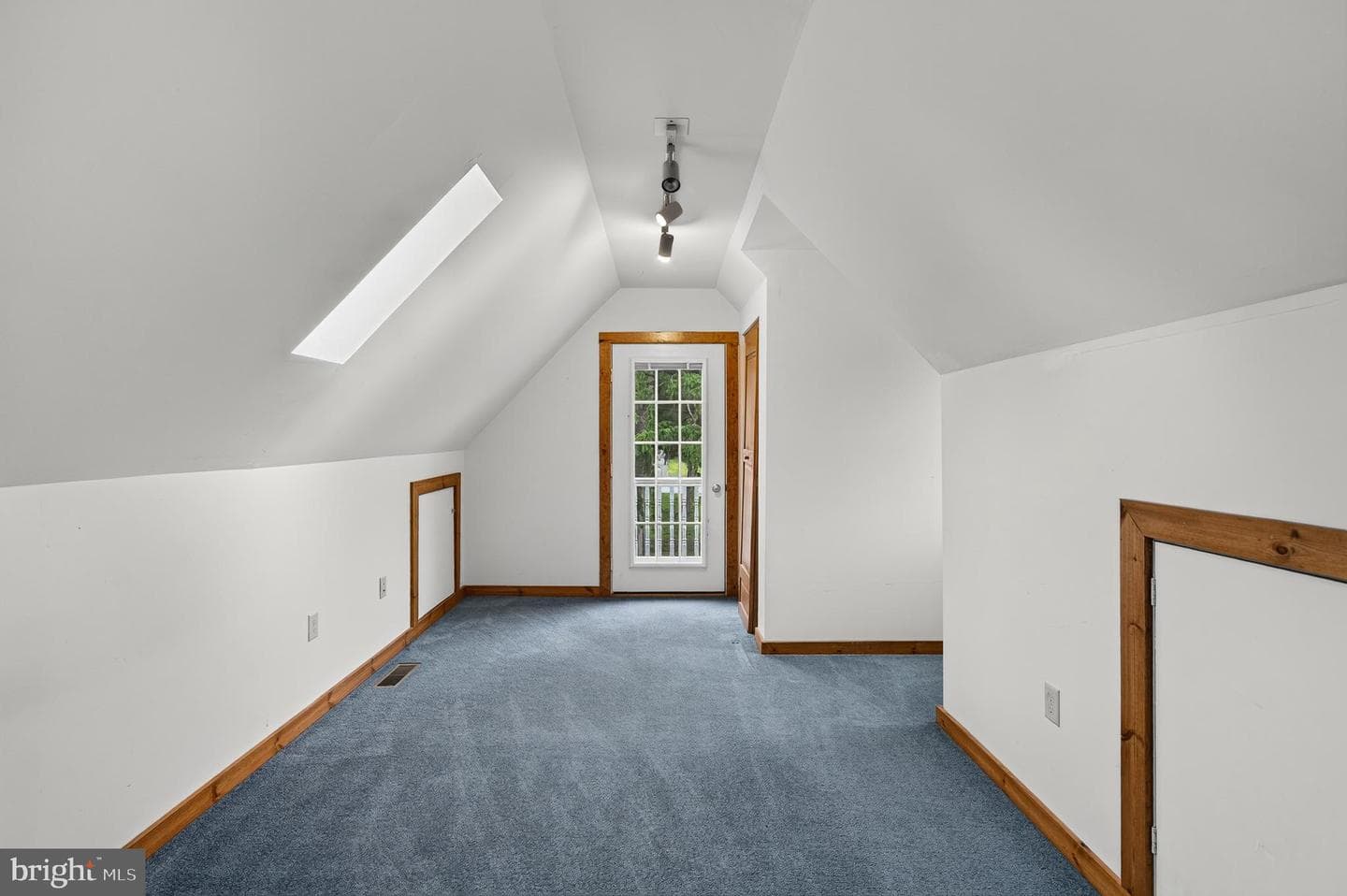 540 Church Road photo 37