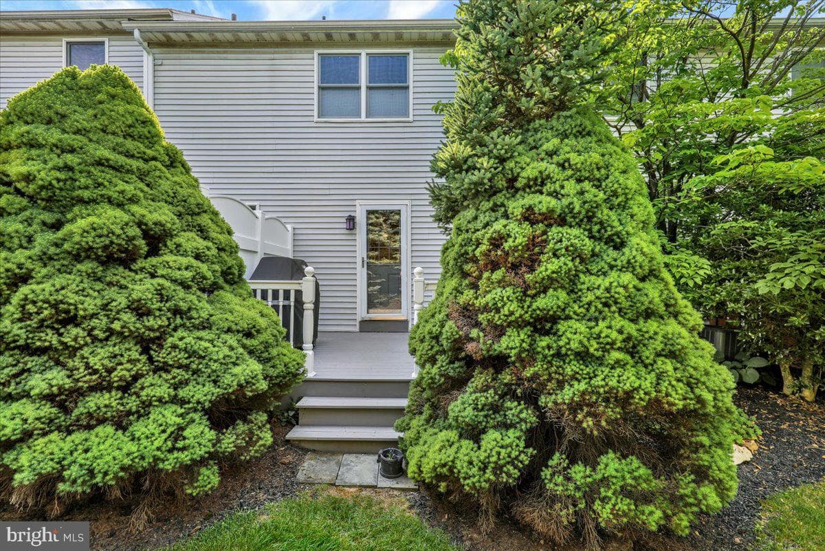 2805 Sturbridge Court, Reading