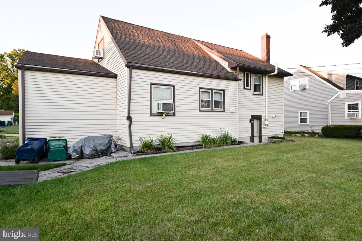 2708 Tennyson Avenue photo 6