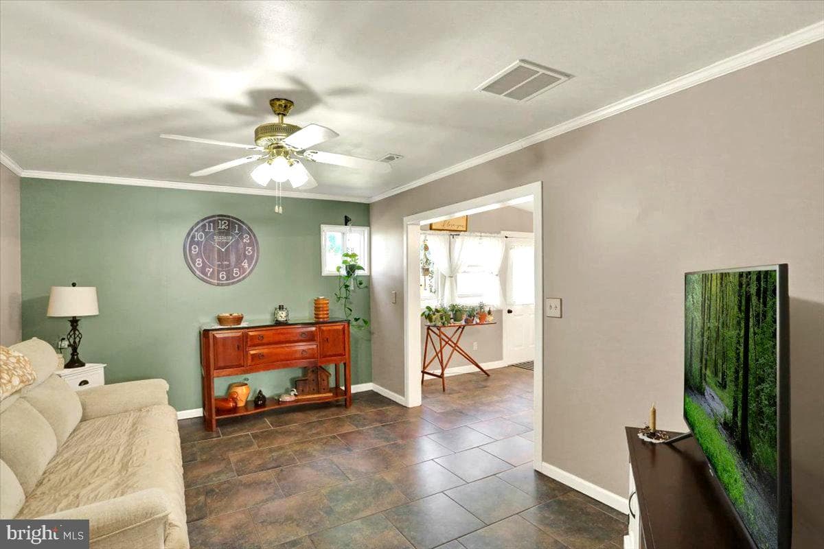460 Moonflower Avenue photo 5