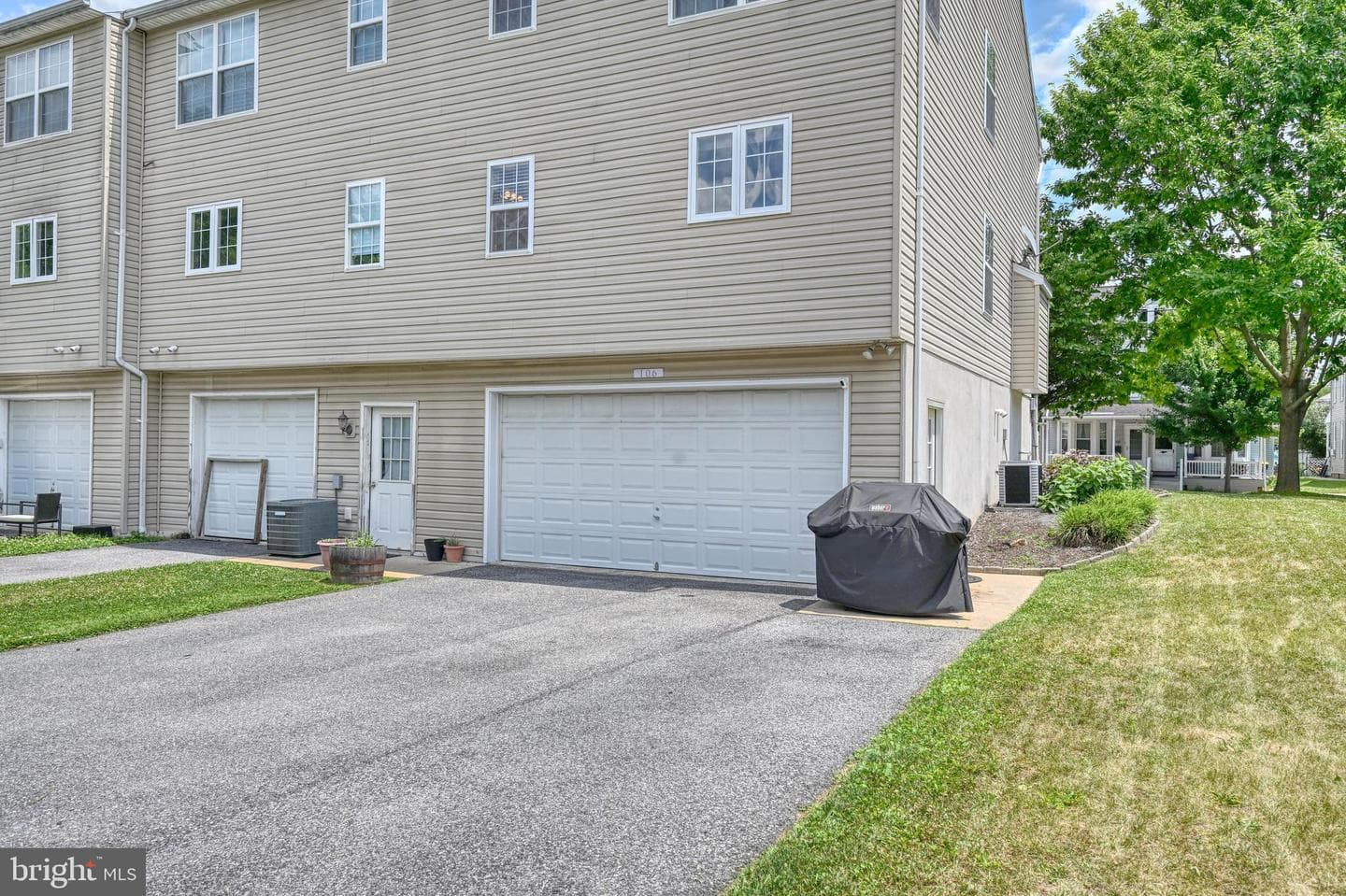 106 Werner Street photo 30