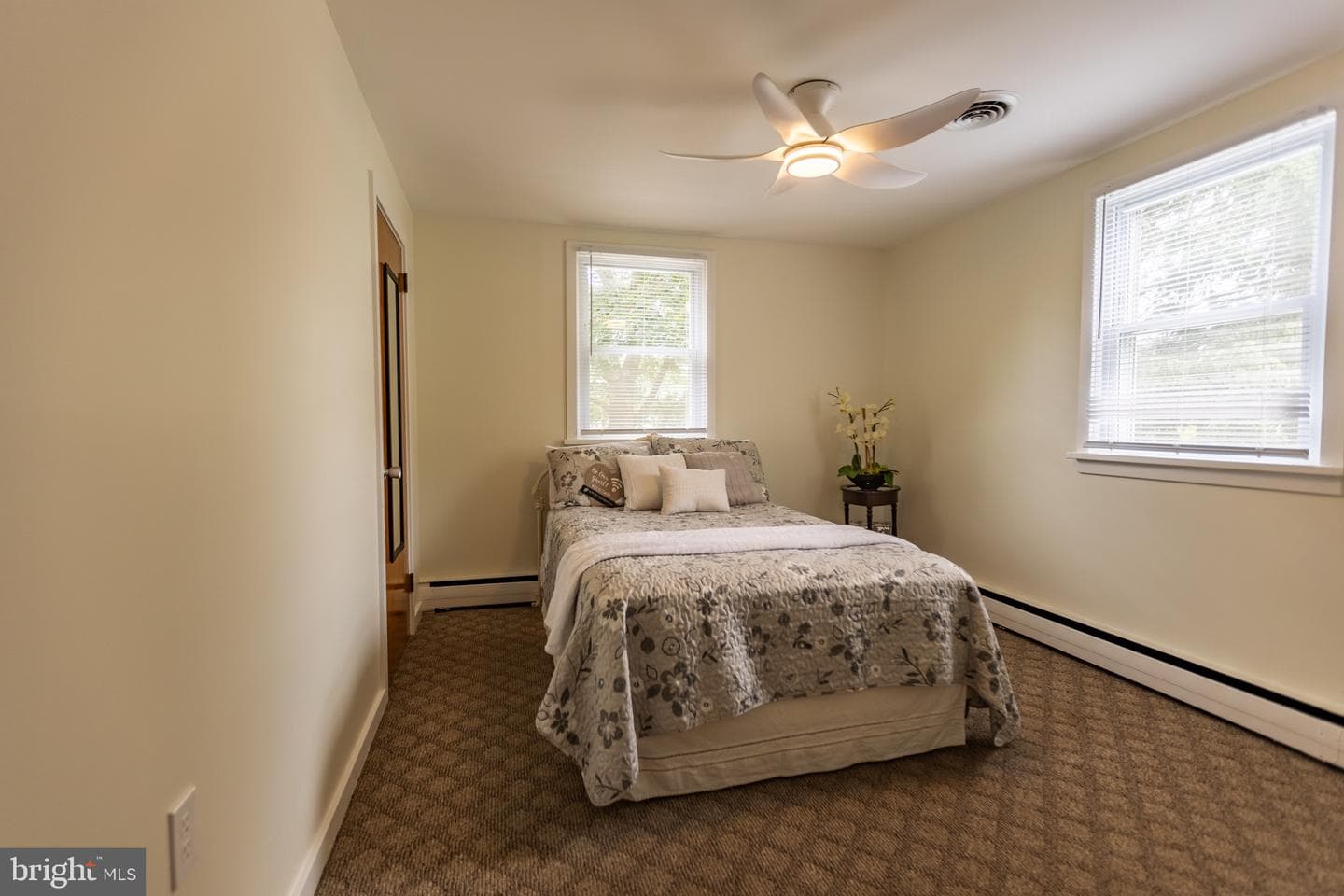 422 Carsonia Avenue photo 30