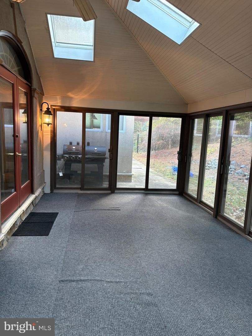 101 Robert Road photo 11