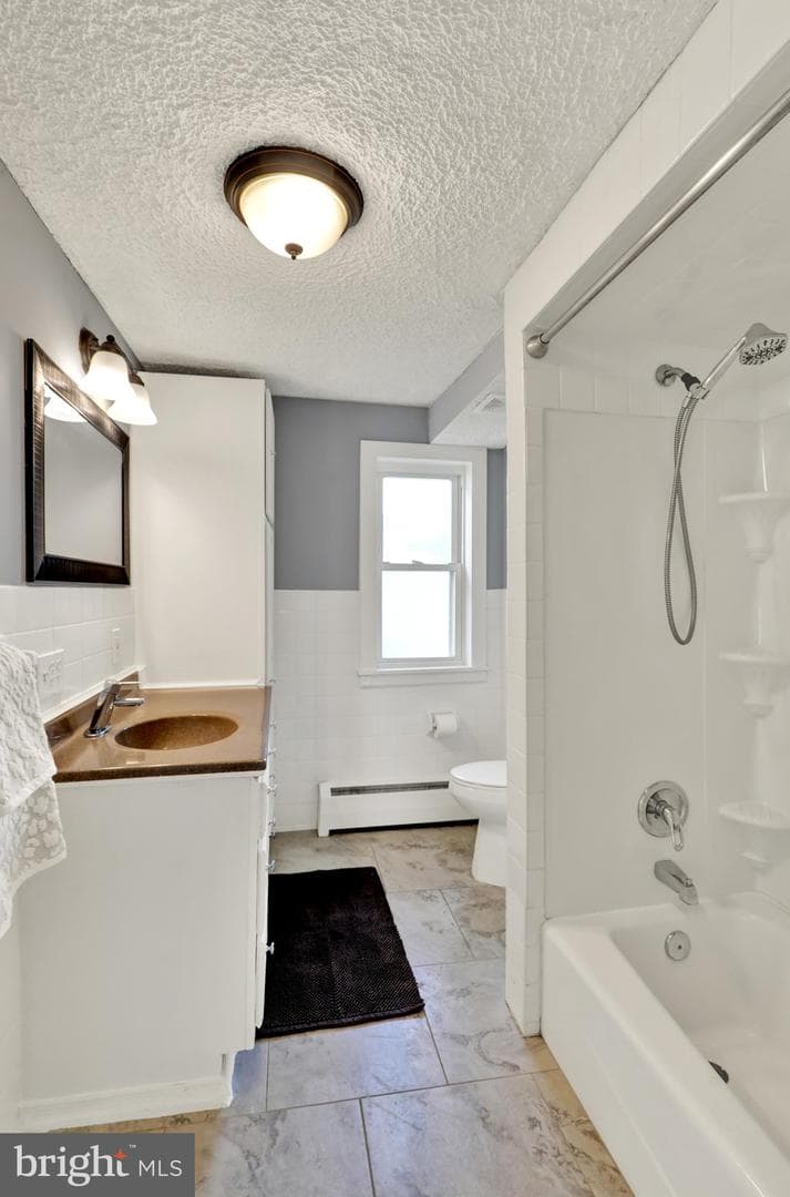 2310 Lincoln Avenue photo 18