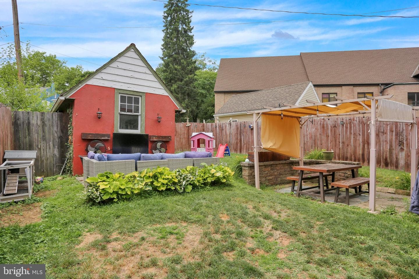 254 Endlich Avenue photo 21