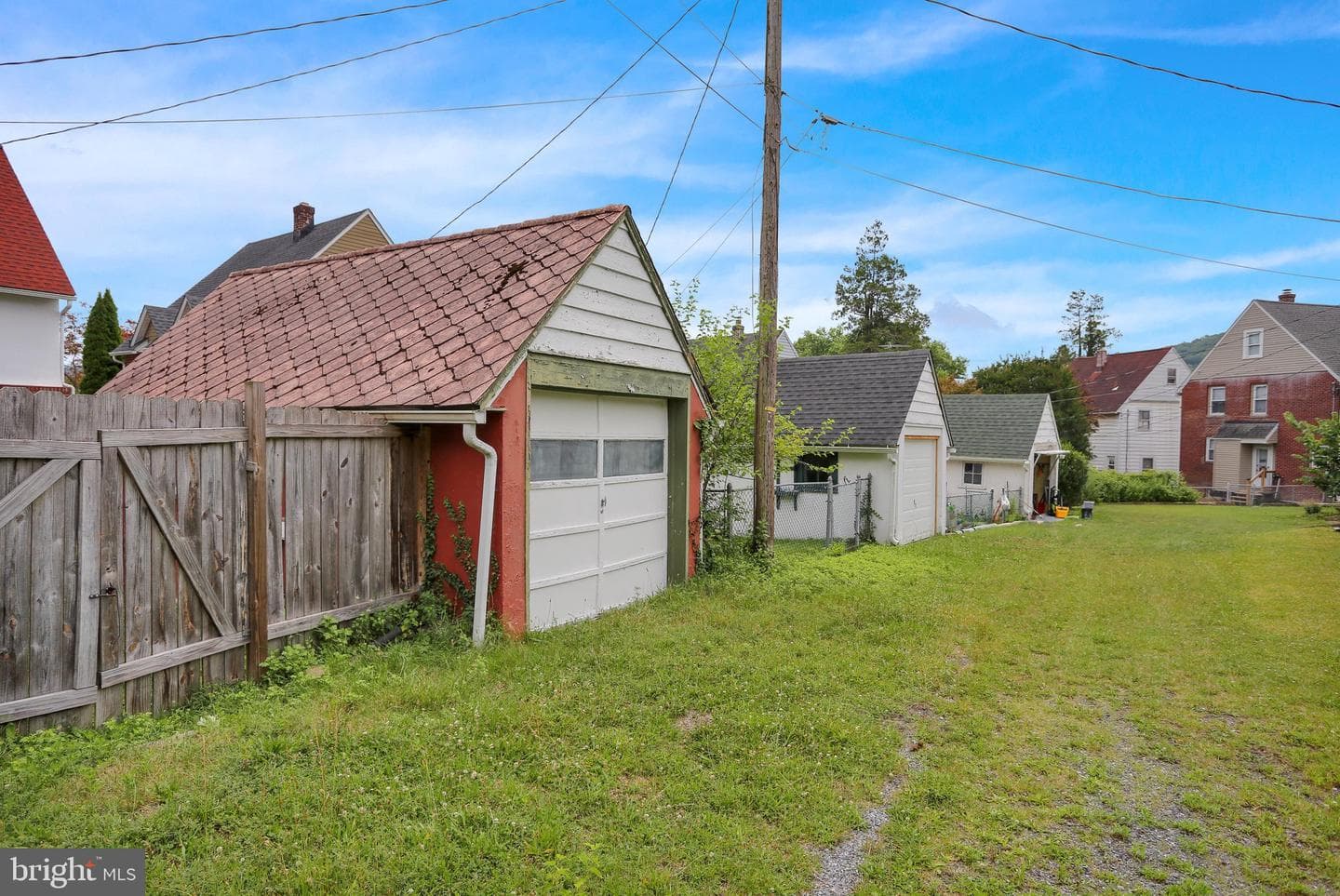 254 Endlich Avenue photo 24
