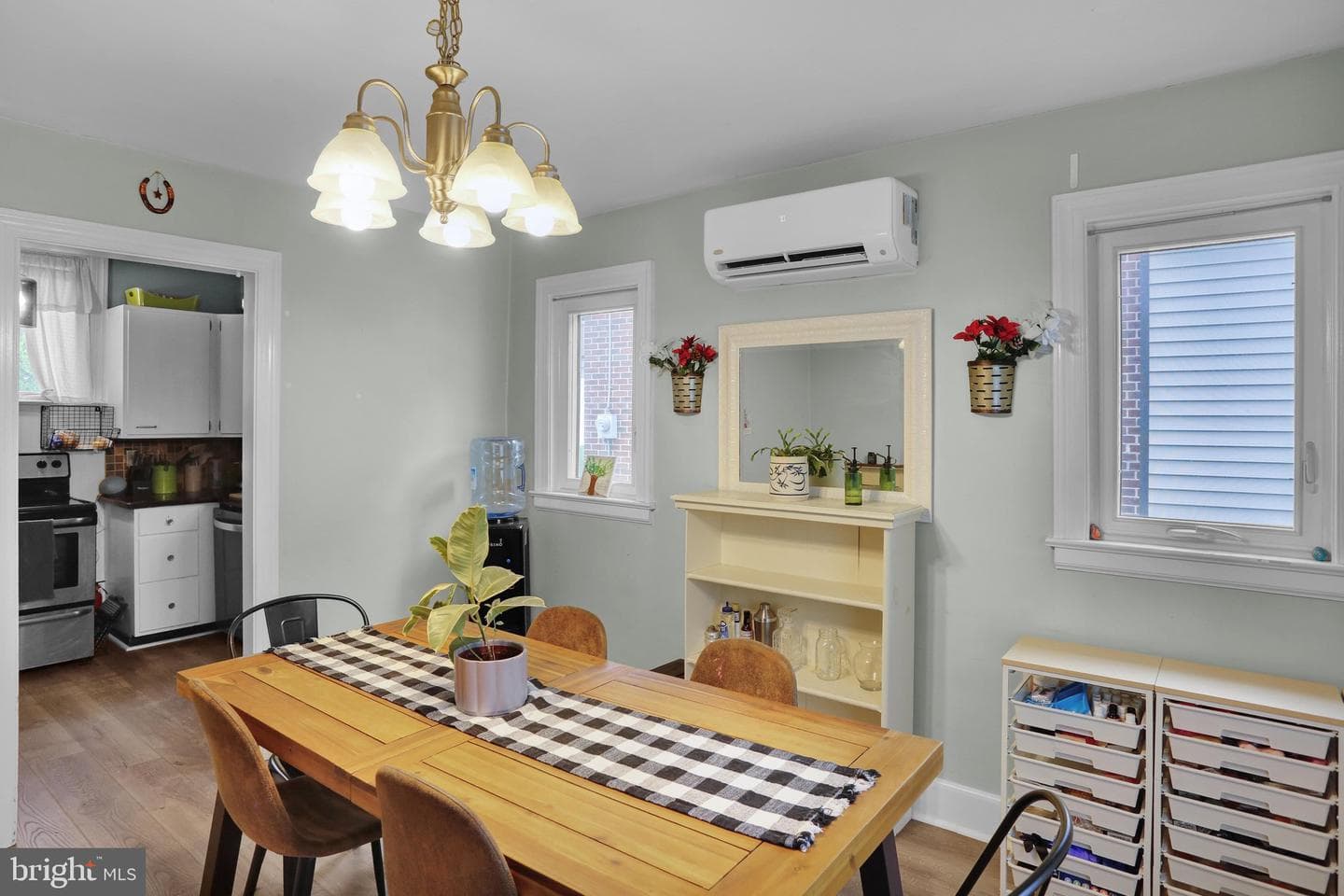 254 Endlich Avenue photo 6