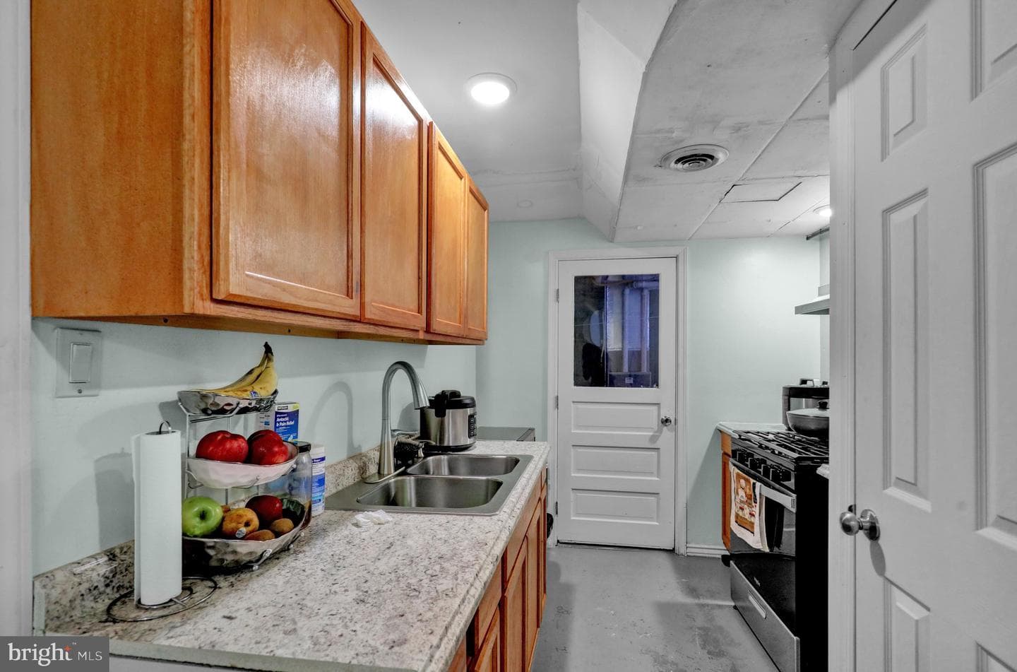 100 N Robeson Street photo 23