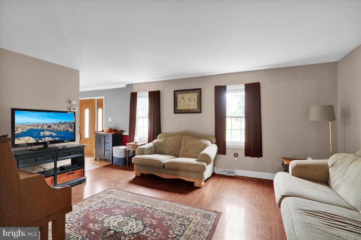 456 Mountain Home Road photo 3