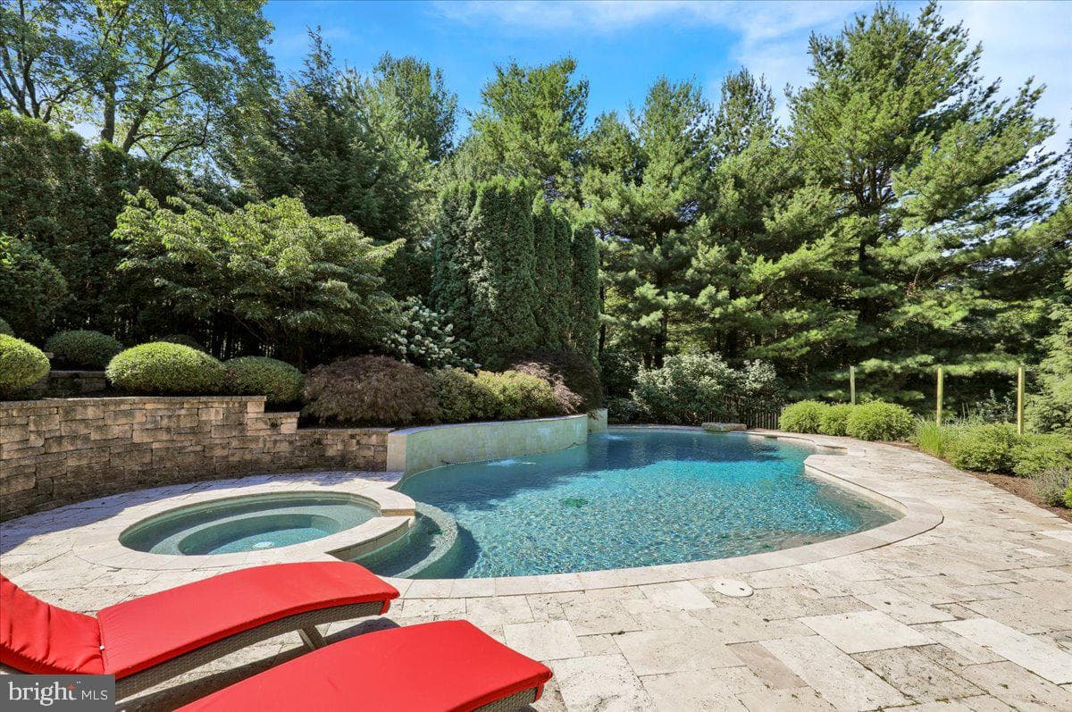 4 Tanager Drive photo 4