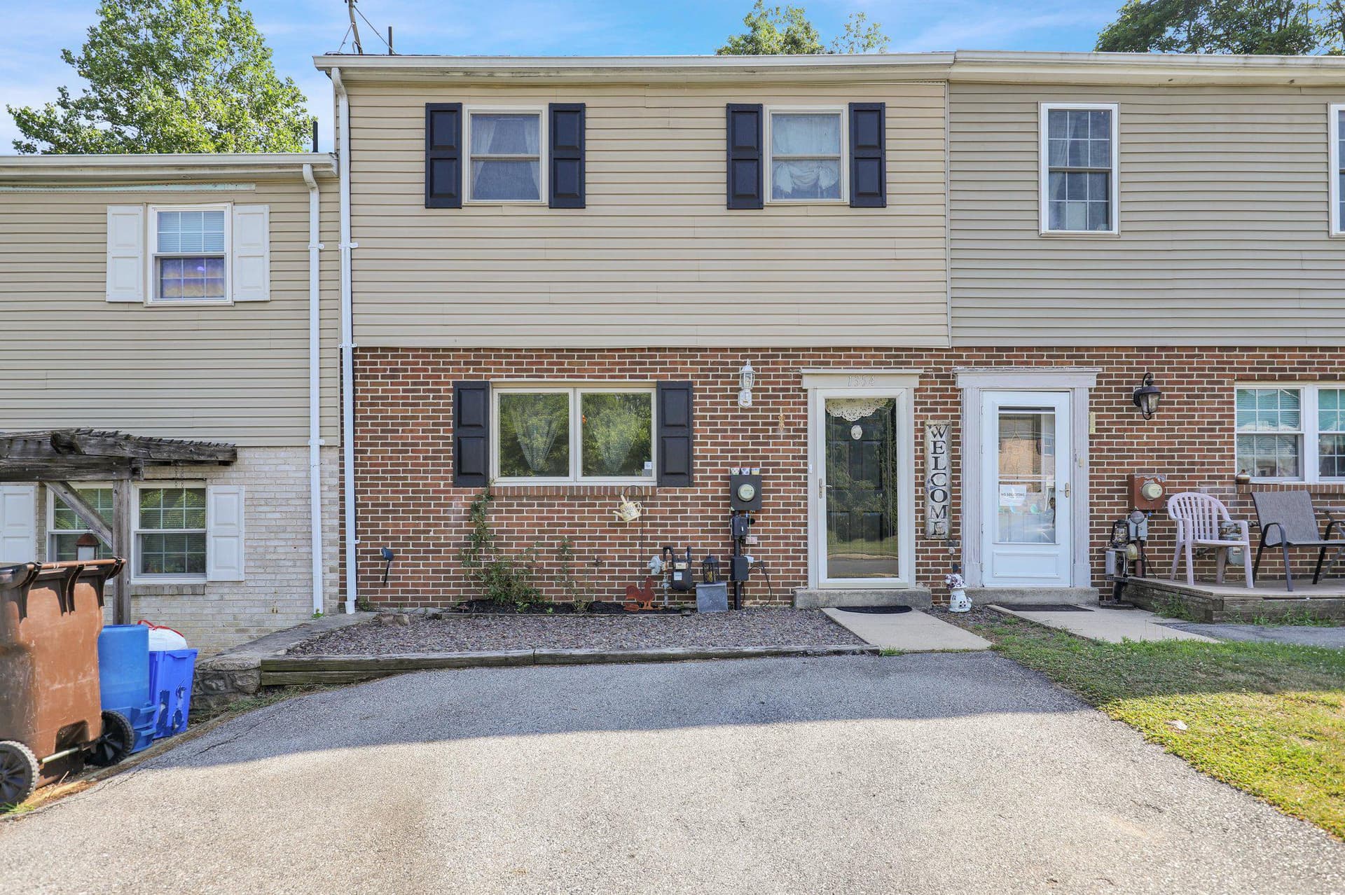 1354 Fox Run, Reading