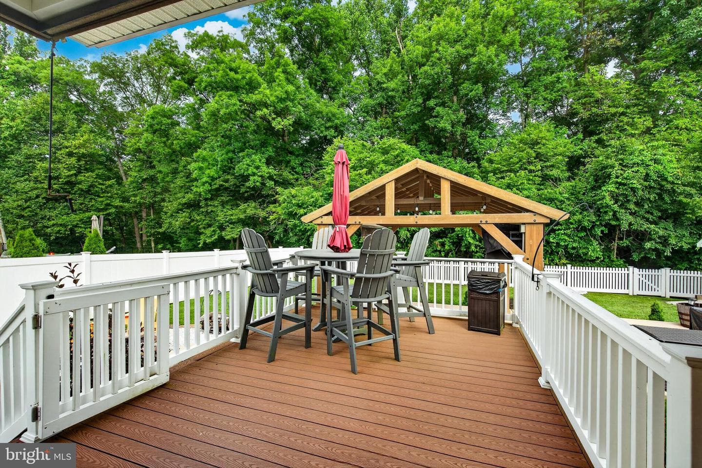 105 Woods Edge Drive photo 42