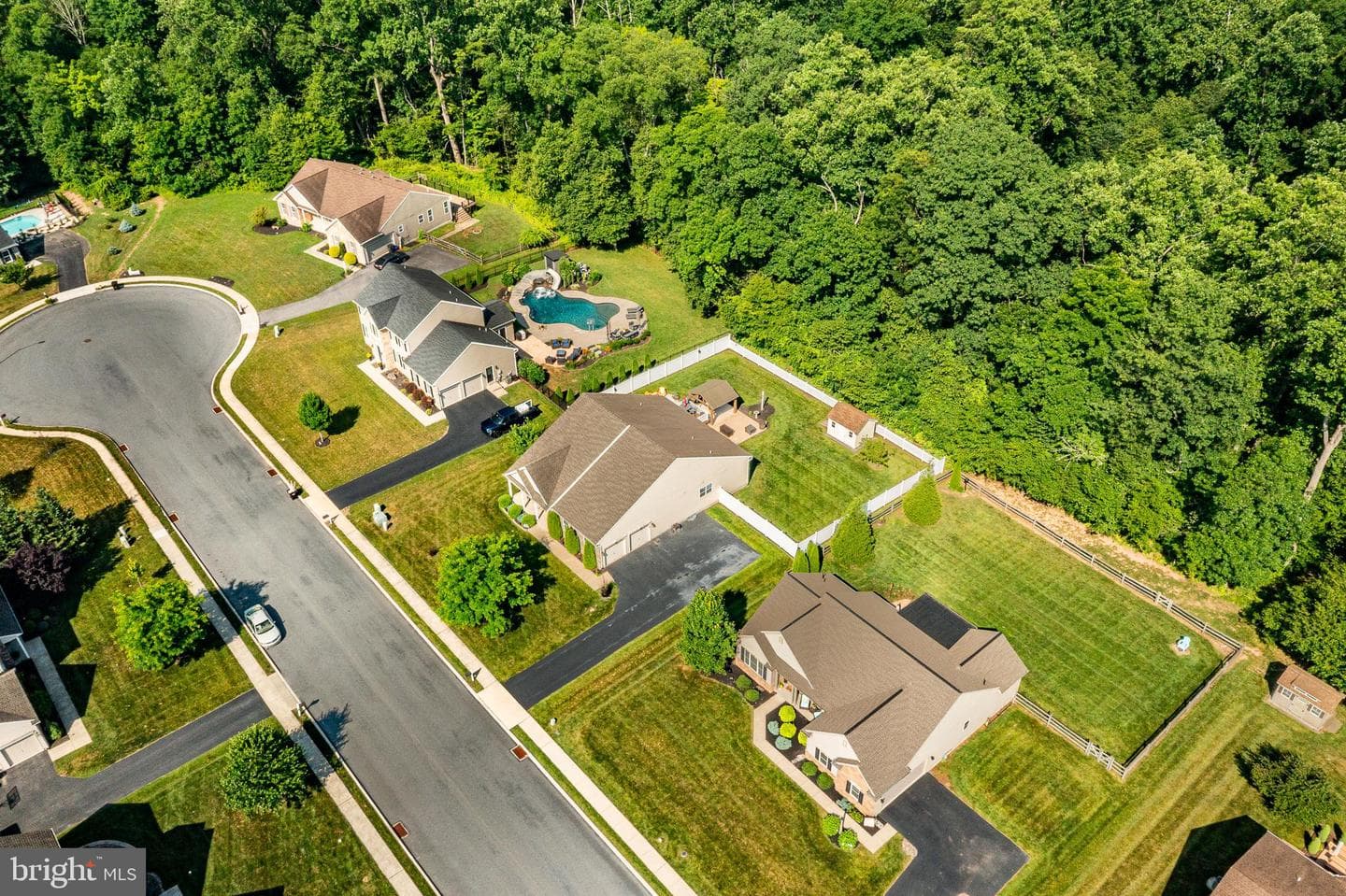 105 Woods Edge Drive photo 56
