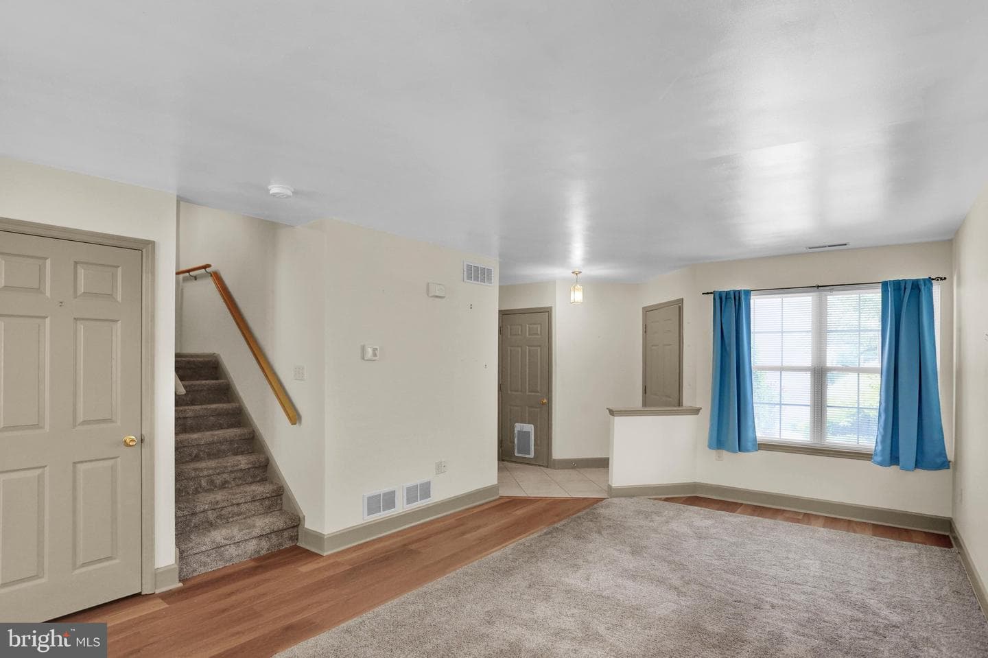 160 Hickory Lane photo 3