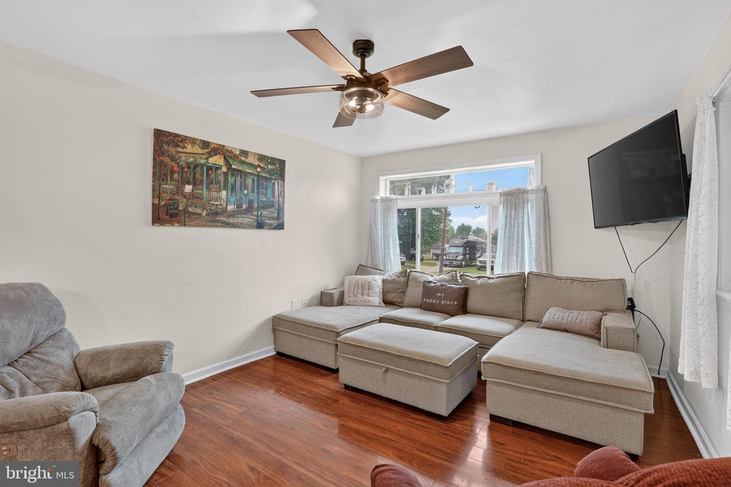 5905 Littlefield Avenue photo 10
