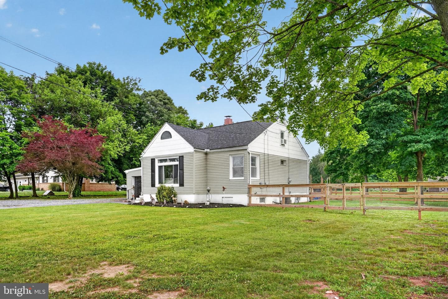 5905 Littlefield Avenue photo 4